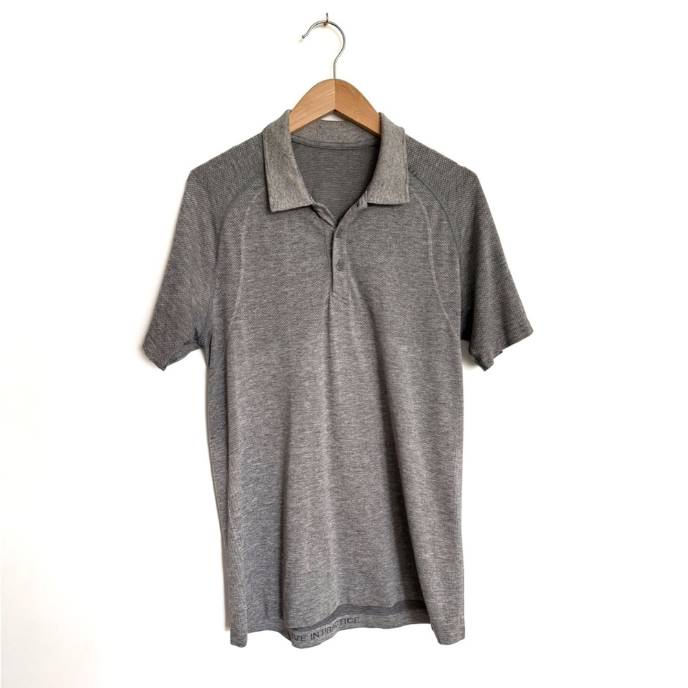 Lululemon | Grey Short Sleeve Polo Athletic Tshirt w/ Buttons - Mens Medium